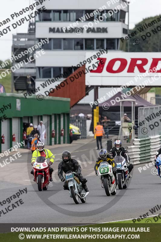 Vintage motorcycle club;eventdigitalimages;mallory park;mallory park trackday photographs;no limits trackdays;peter wileman photography;trackday digital images;trackday photos;vmcc festival 1000 bikes photographs